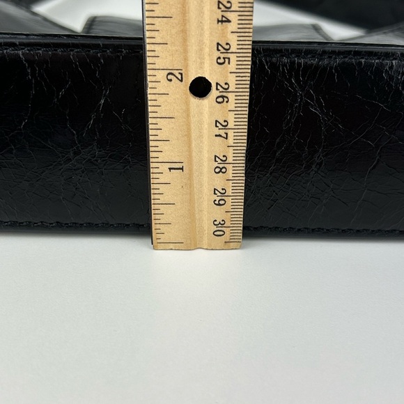 HOBO INTERNATIONAL MILA SHOULDER BAG BLACK - Picture 9 of 9